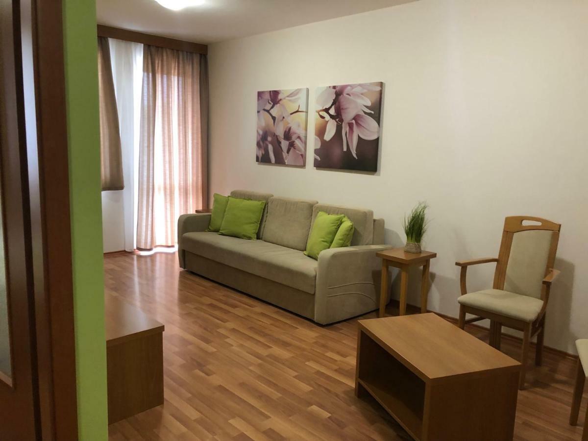 Rosemary Apartmanok, Rose, Lili, Mary1, Mary2 Hajdúszoboszló Extérieur photo